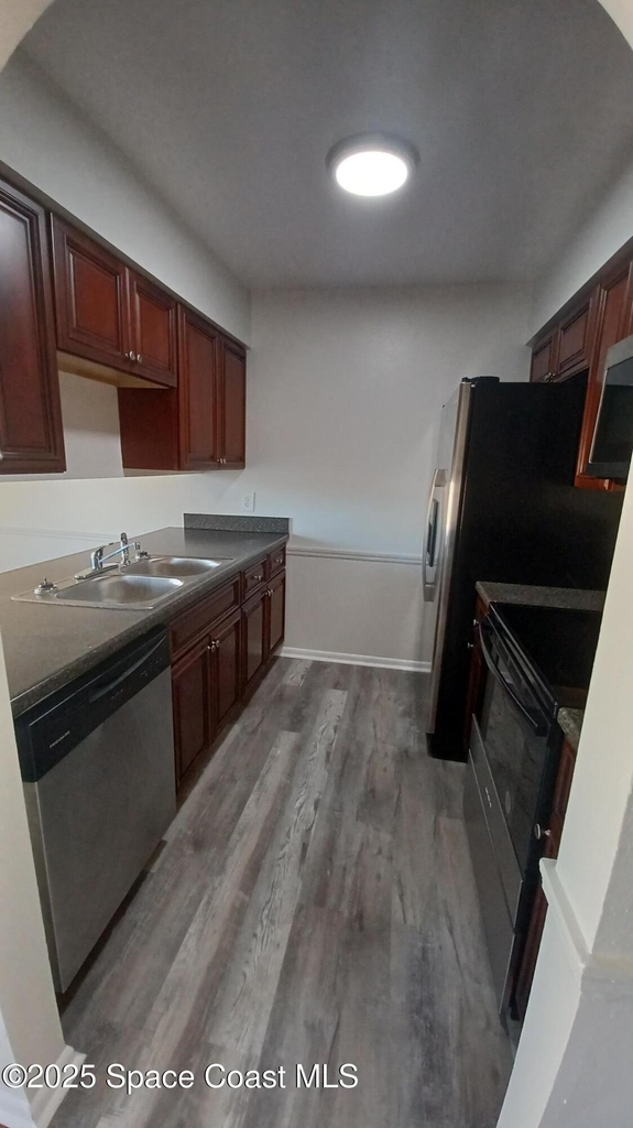 214 San Juan Circle - Photo 3