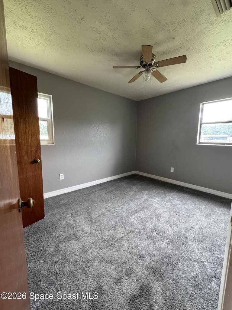 2506 Stratford Drive - Photo 7