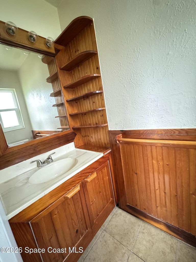 2506 Stratford Drive - Photo 9