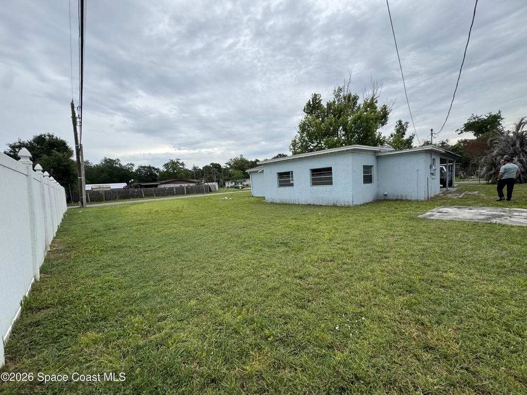 2506 Stratford Drive - Photo 1