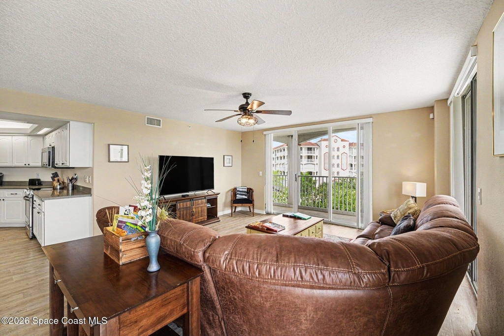 820 Del Rio Way - Photo 4