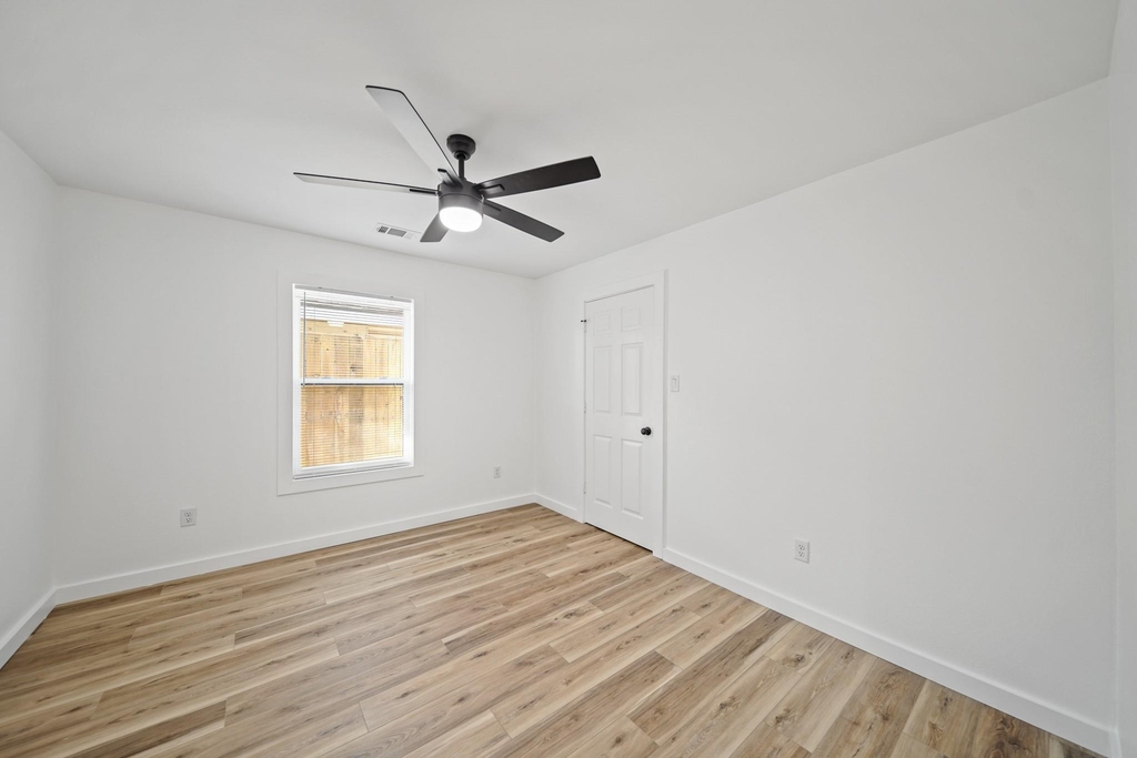 4154 Erby Street - Photo 11