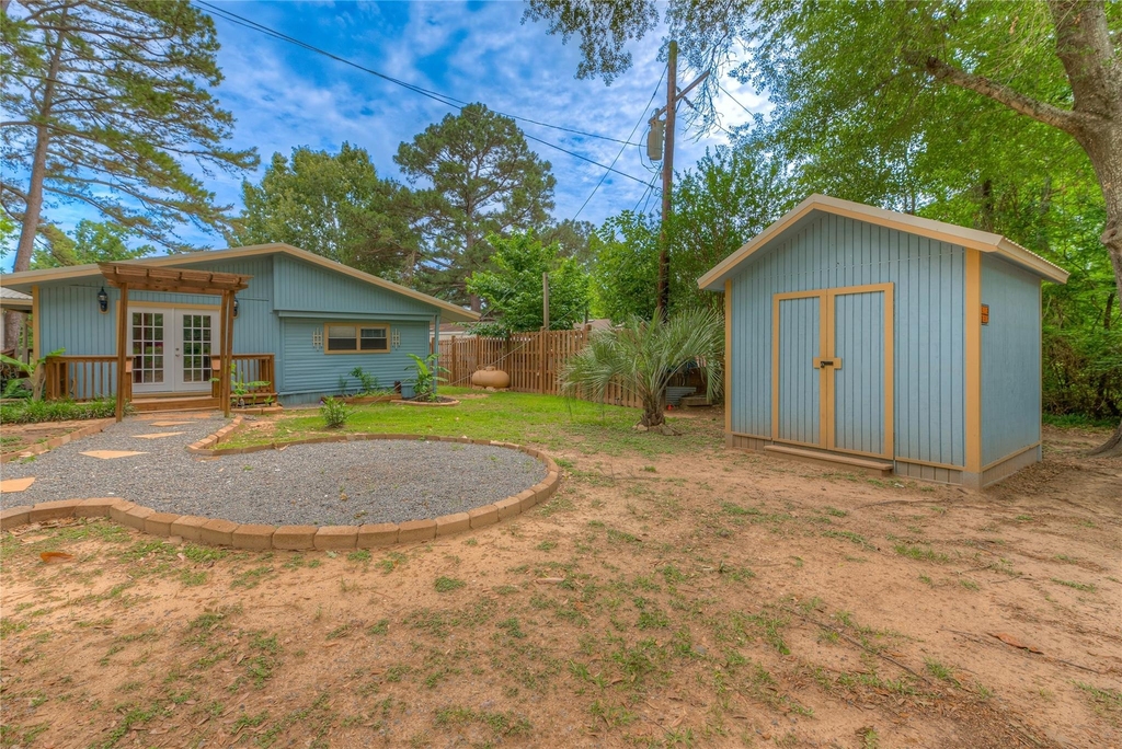 104 W Paradise Drive - Photo 16