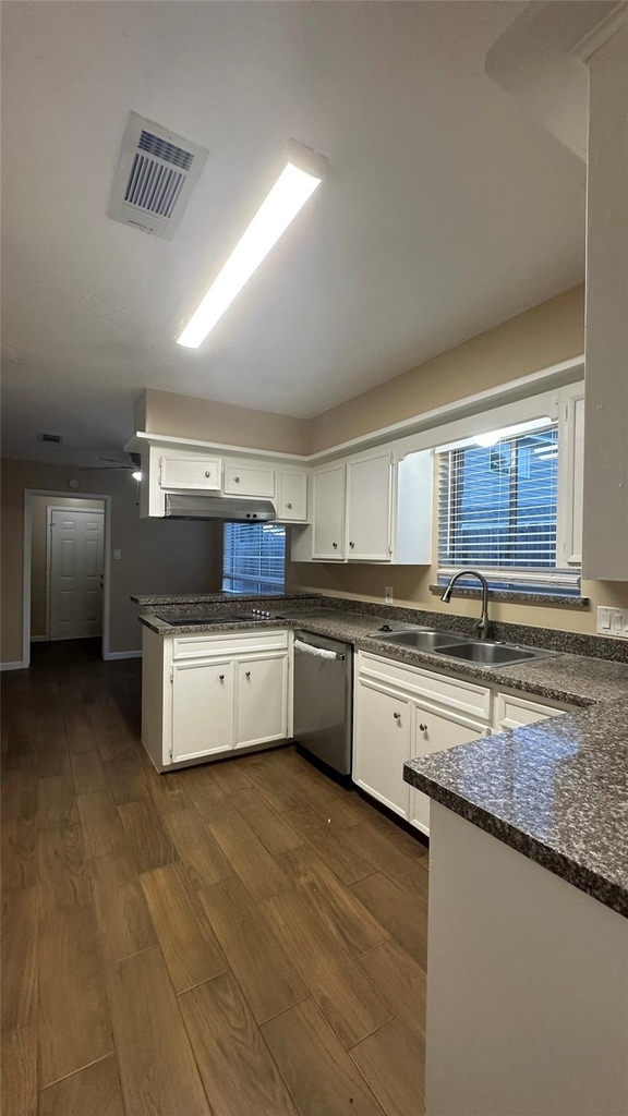 11503 Briar Forest Drive - Photo 13