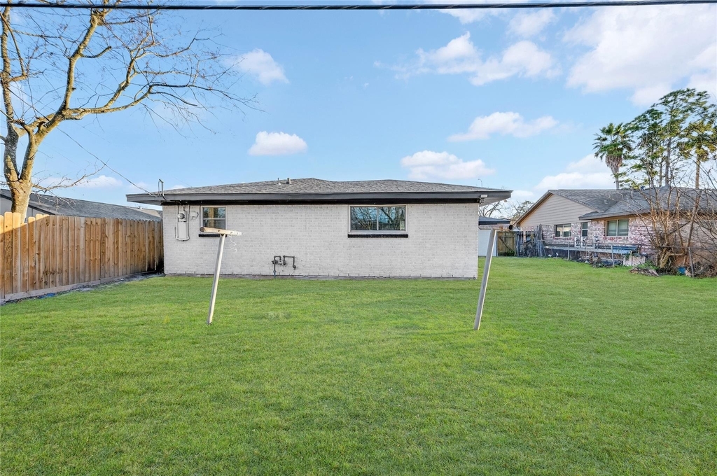 535 Elton Street - Photo 14