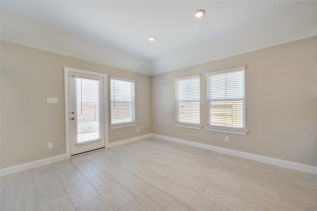 11123 Santiago River Lane - Photo 29