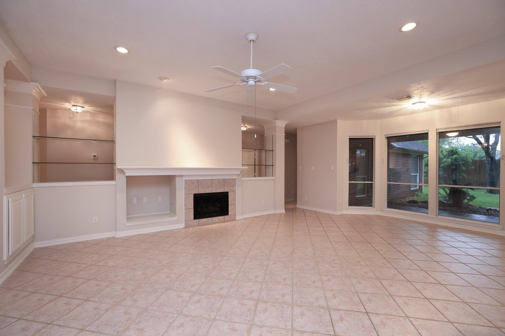 17222 Leeside Drive - Photo 8