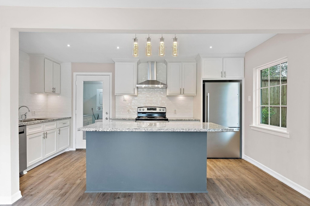 1409 Maryland Street - Photo 1