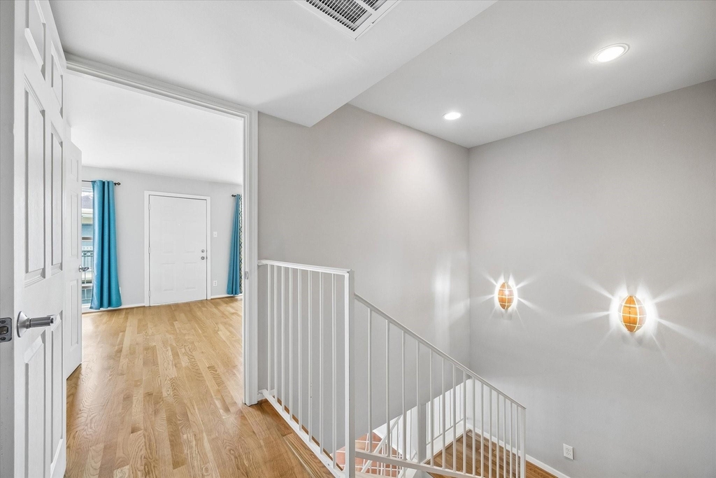 3502 Burlington Street - Photo 16