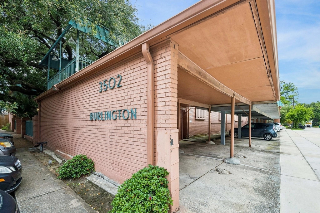 3502 Burlington Street - Photo 8