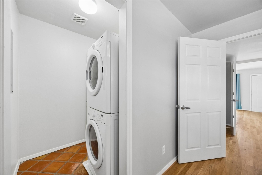 3502 Burlington Street - Photo 19