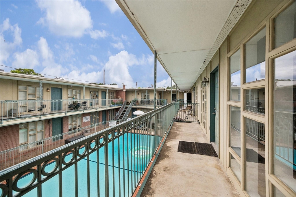 3502 Burlington Street - Photo 20