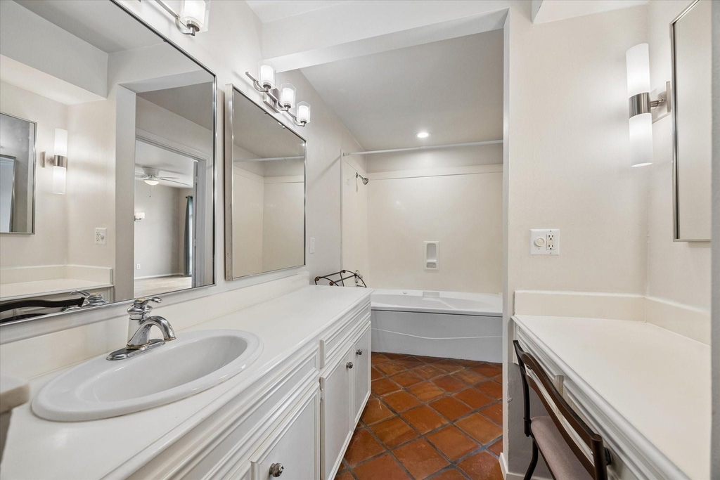 3502 Burlington Street - Photo 15