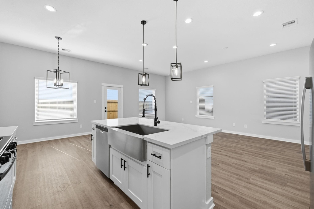 412 Stonework Landing Lane - Photo 4