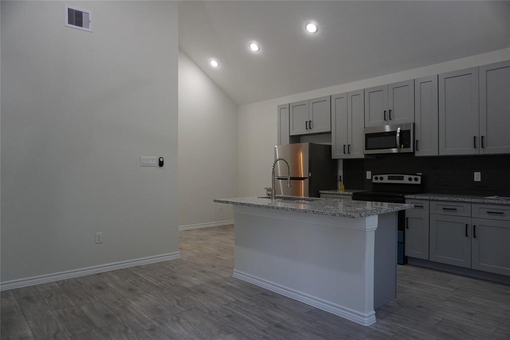 9866 Arbor Oak - Photo 2