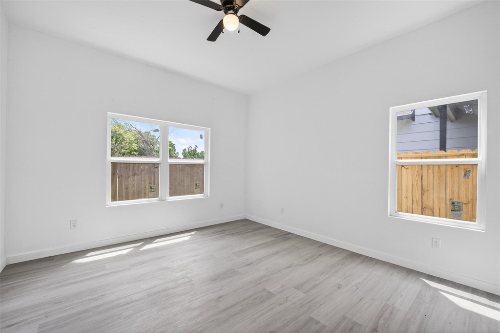 9007 Hilda Street - Photo 12