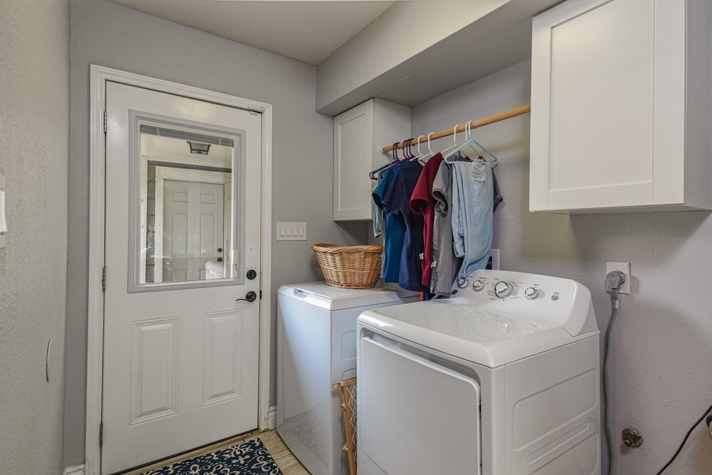 310 Prince Of Wales Street - Photo 20