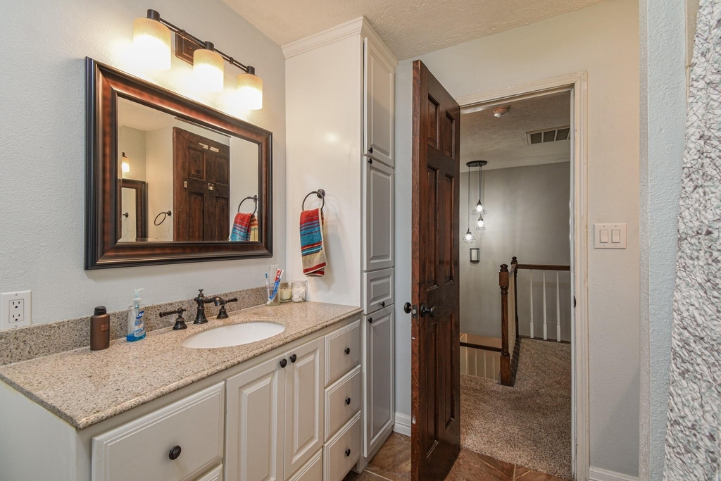 310 Prince Of Wales Street - Photo 15