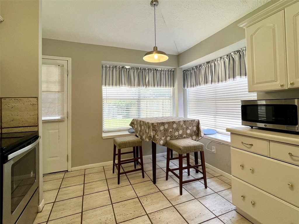 16893 Blue Jay Street - Photo 8