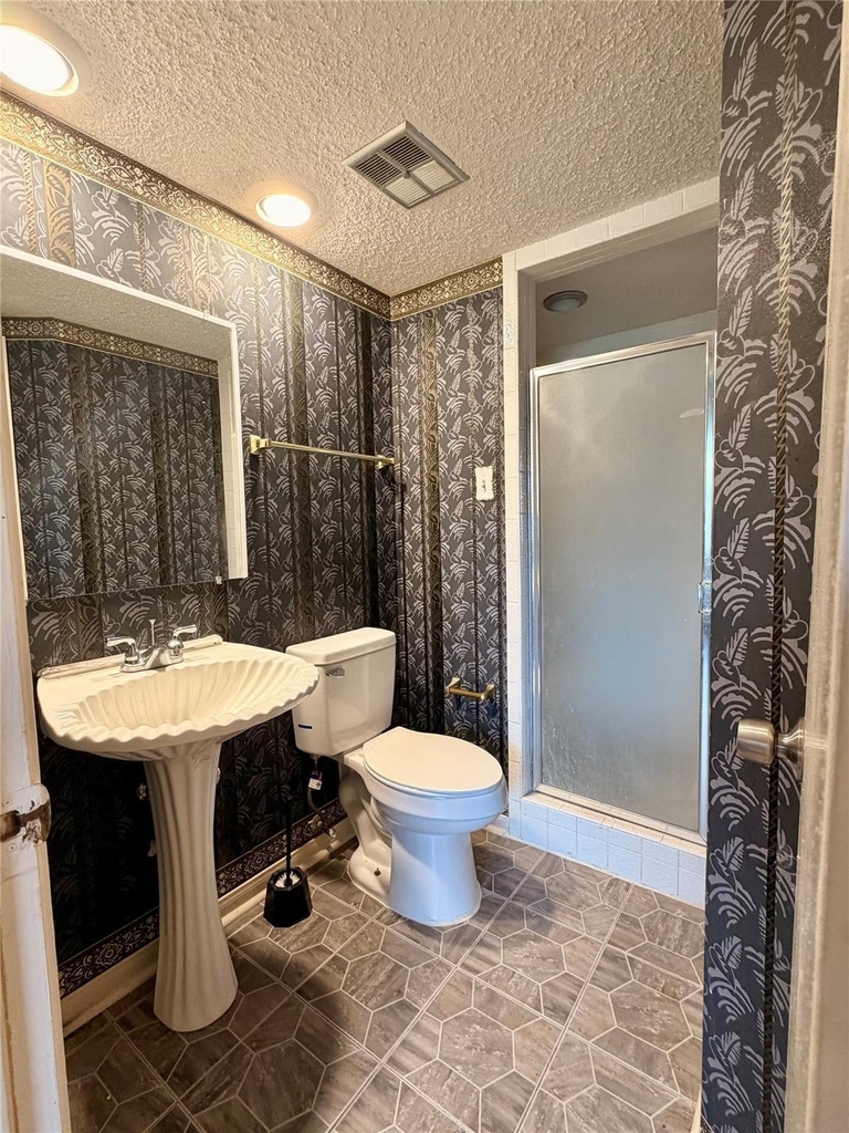 7700 Creekbend Drive - Photo 9