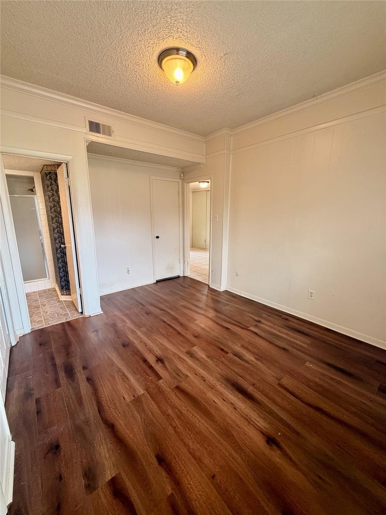 7700 Creekbend Drive - Photo 10