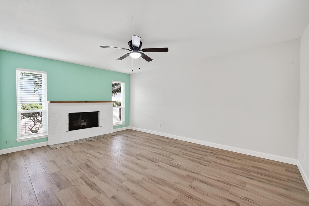 1516 Bay Area Boulevard - Photo 5