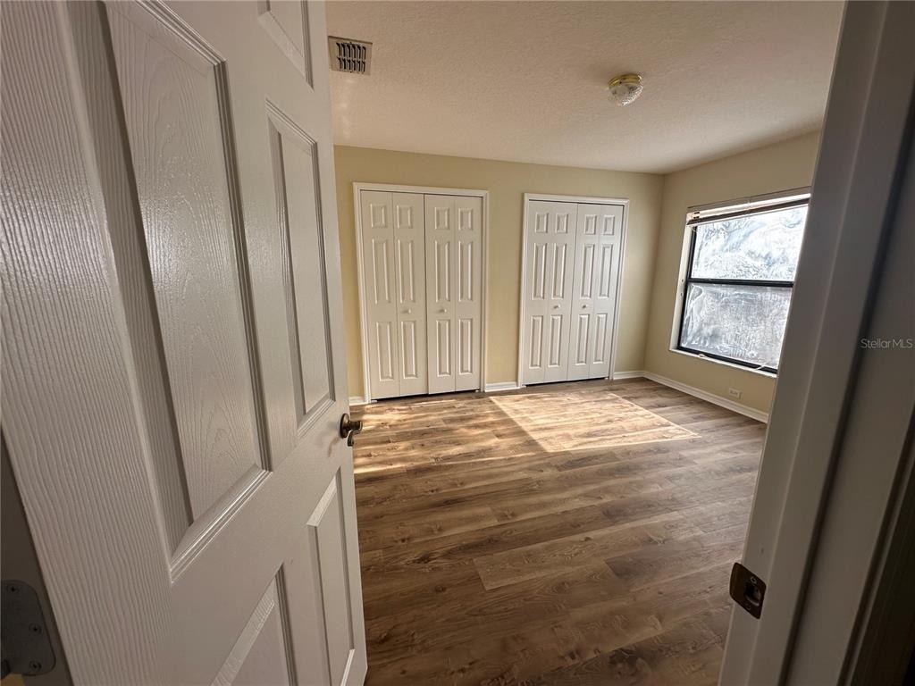 2988 Howland Boulevard - Photo 18