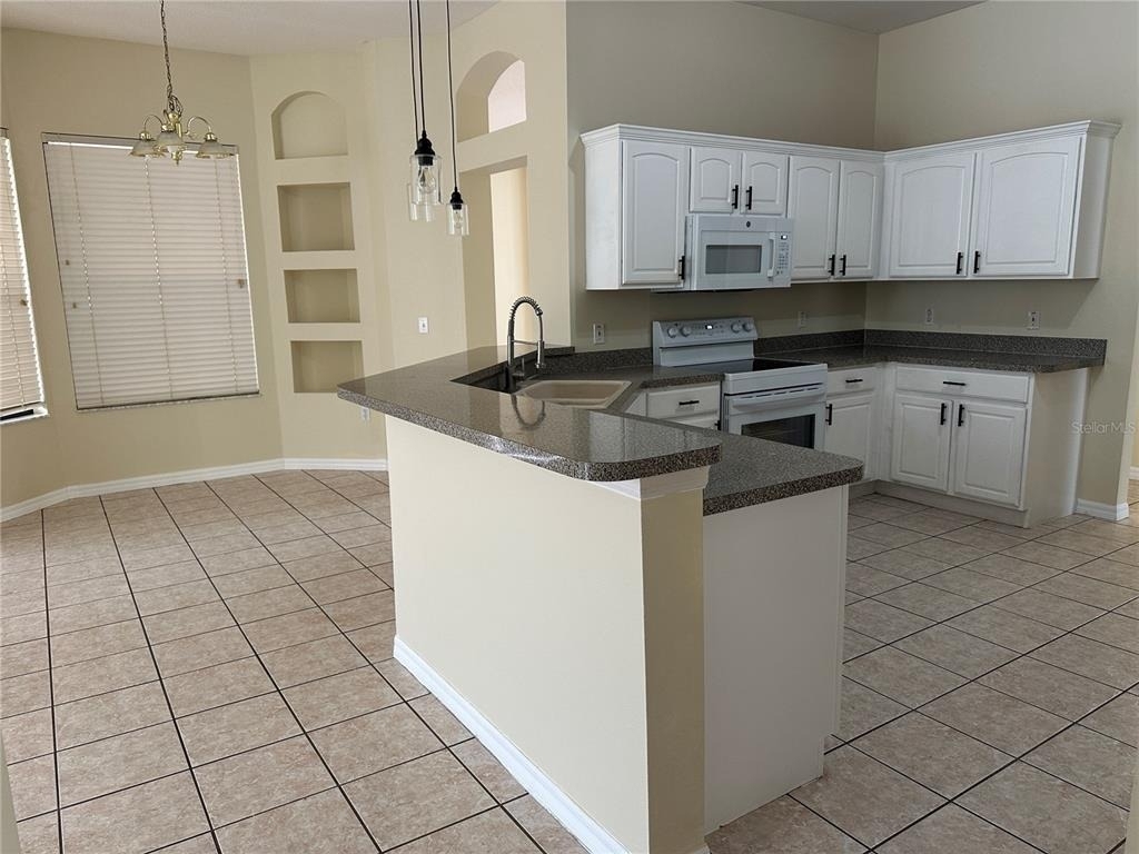 2988 Howland Boulevard - Photo 23