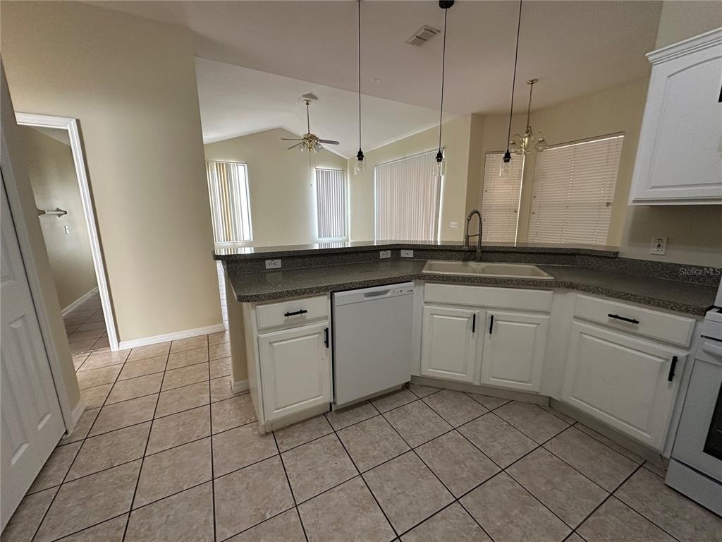 2988 Howland Boulevard - Photo 17