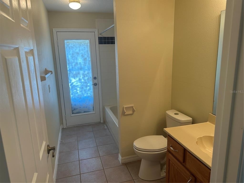 2988 Howland Boulevard - Photo 8