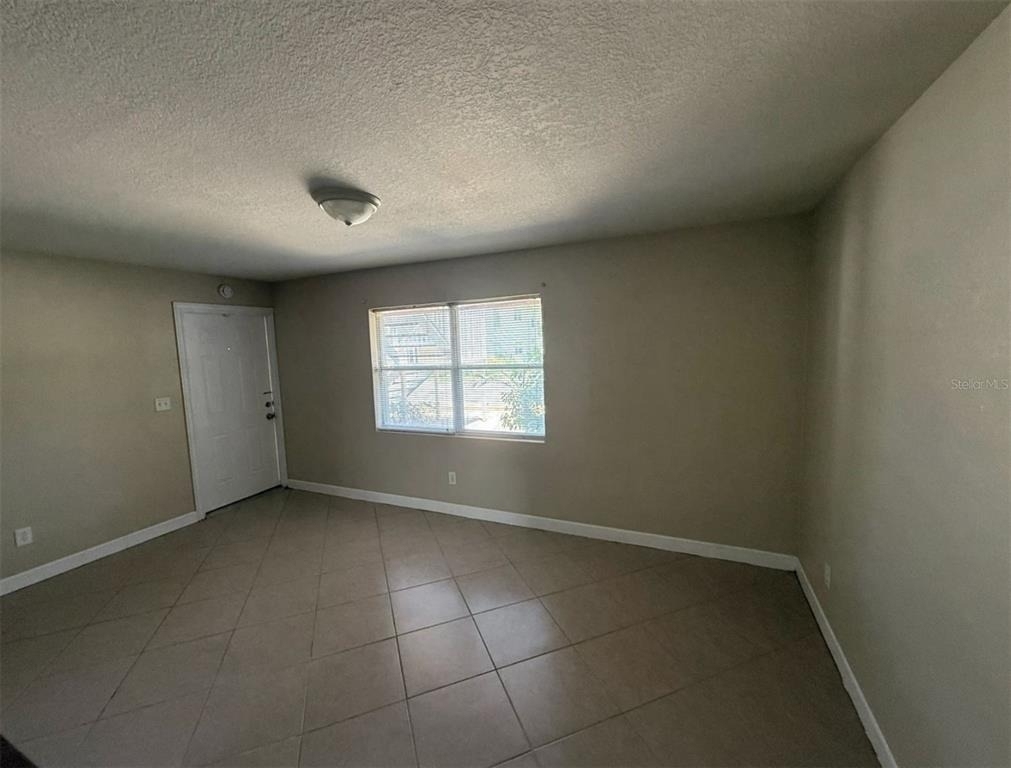 117 N Evergreen Avenue - Photo 1