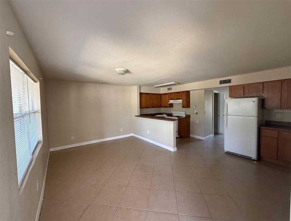 117 N Evergreen Avenue - Photo 2
