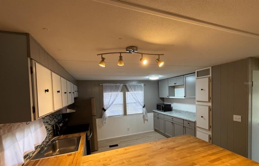 37814 Daughtery Road - Photo 2