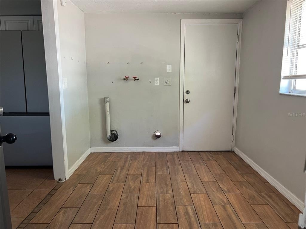 7835 Arbordale Drive - Photo 1