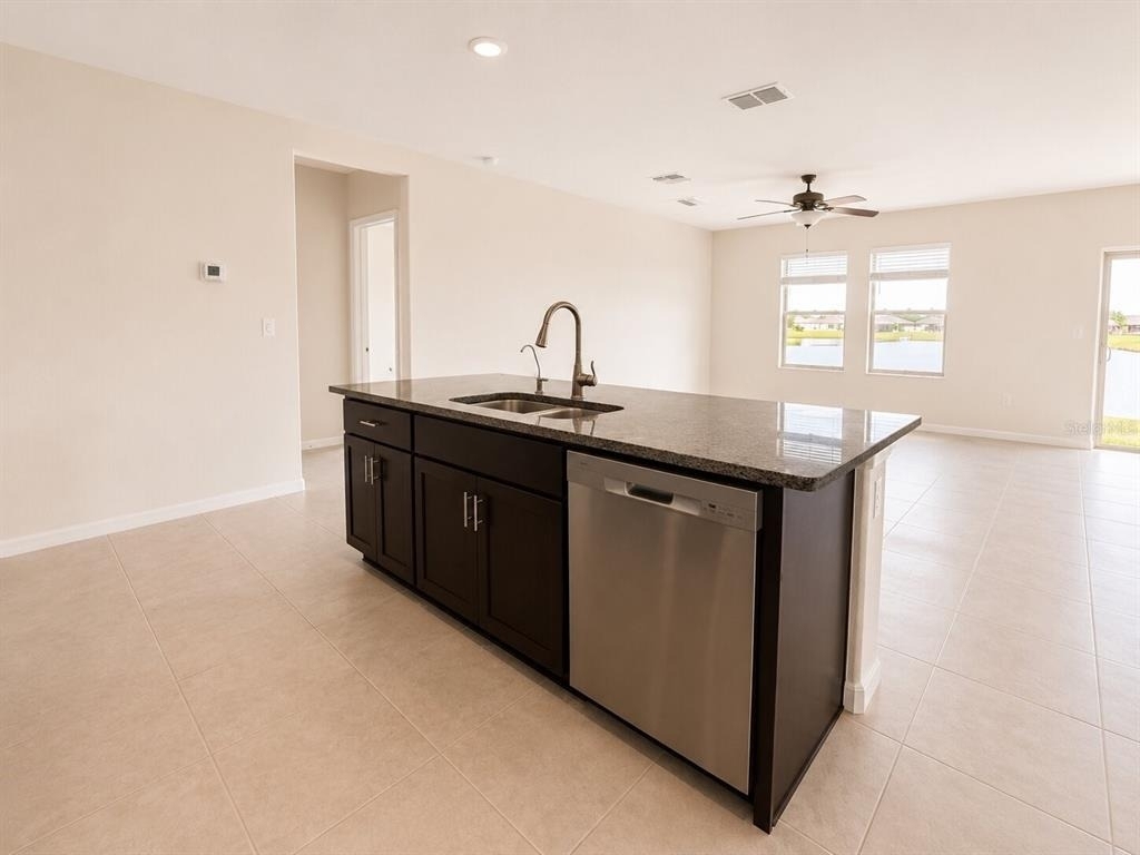 5462 Grays Harbor Court - Photo 6