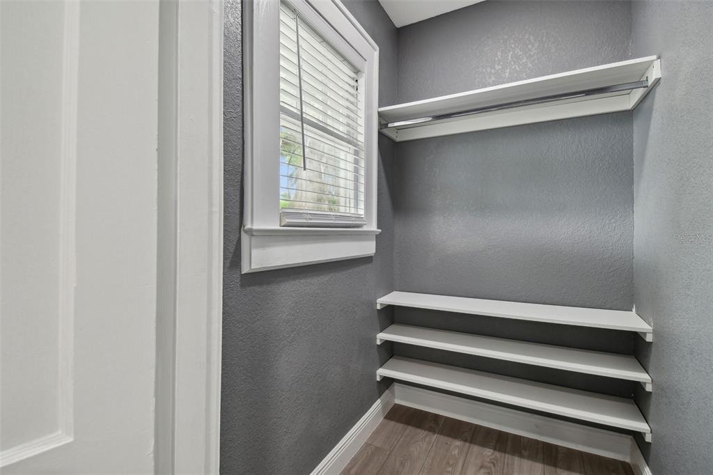 6810 N Navin Avenue - Photo 36
