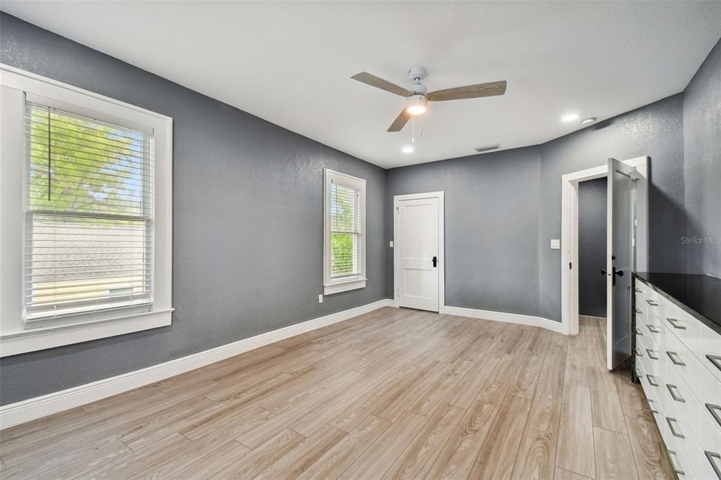 6810 N Navin Avenue - Photo 30