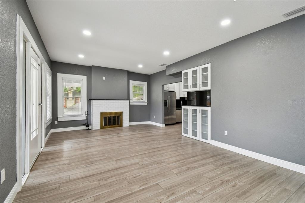 6810 N Navin Avenue - Photo 11