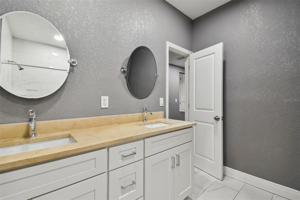 6810 N Navin Avenue - Photo 65