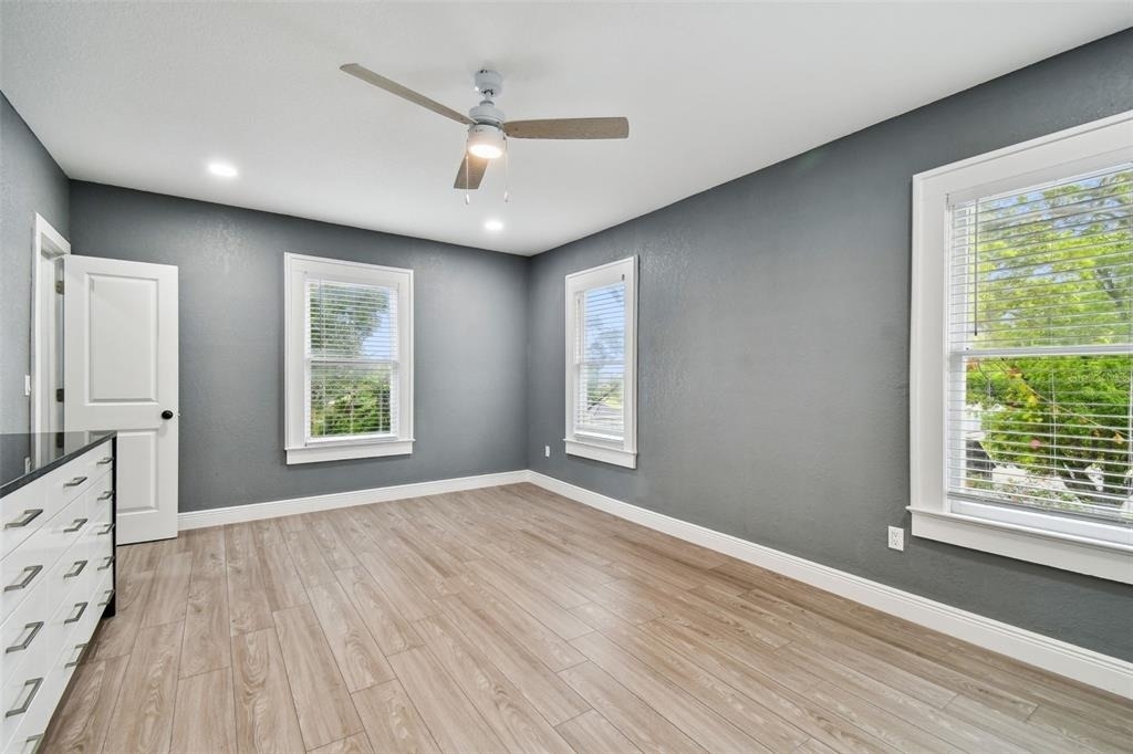 6810 N Navin Avenue - Photo 27