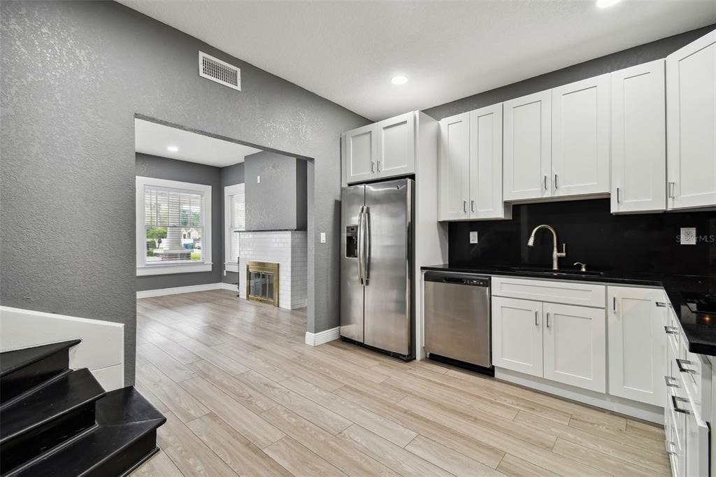 6810 N Navin Avenue - Photo 14