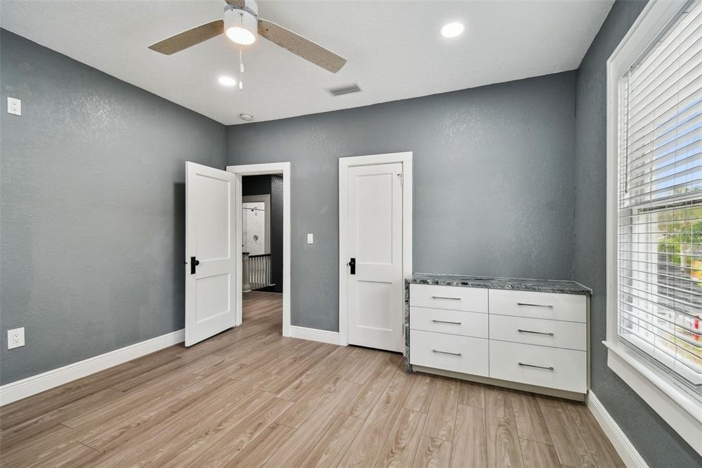 6810 N Navin Avenue - Photo 40