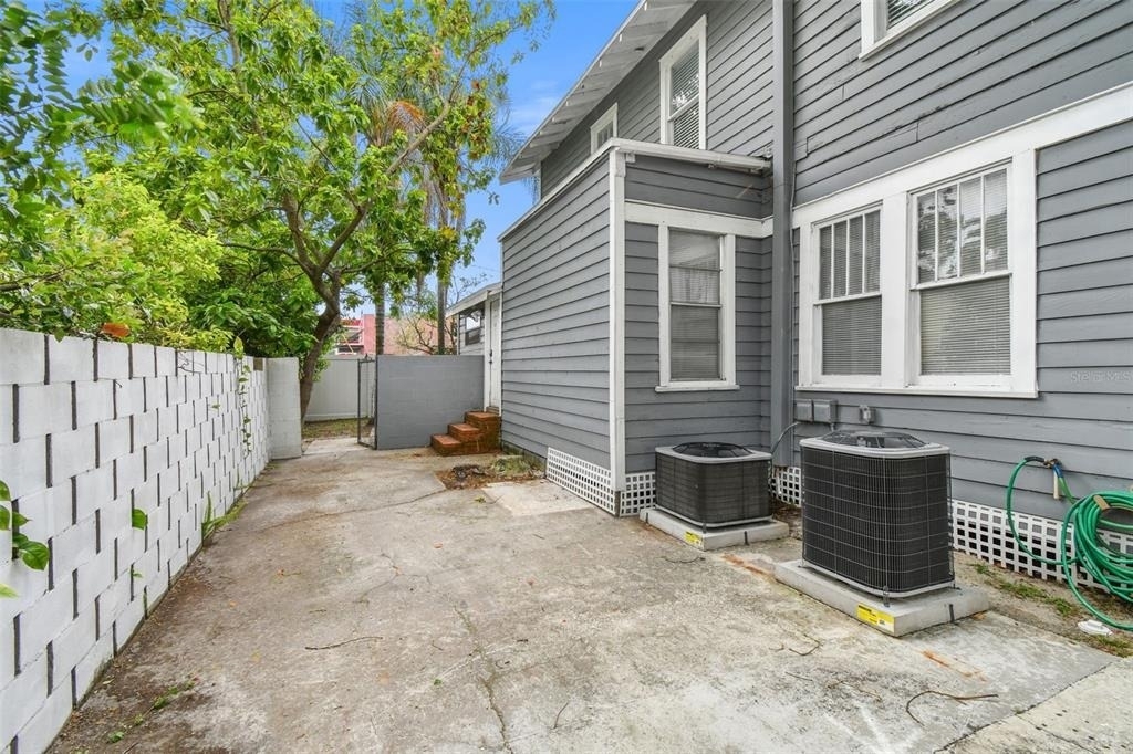 6810 N Navin Avenue - Photo 75