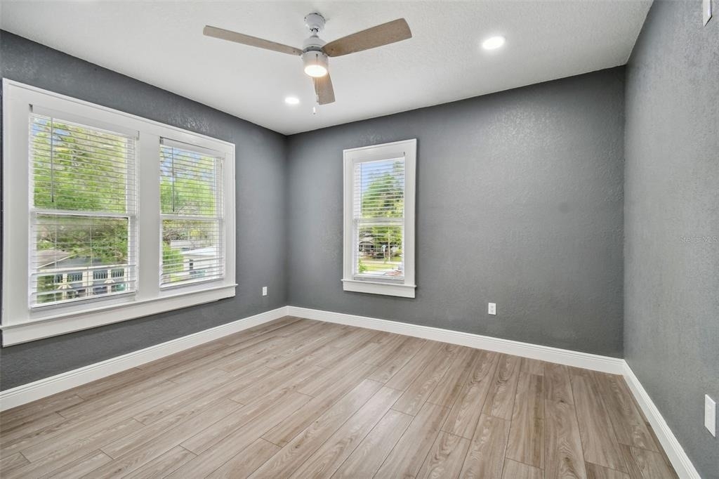 6810 N Navin Avenue - Photo 37