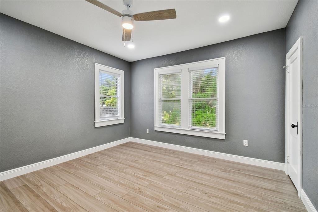 6810 N Navin Avenue - Photo 22