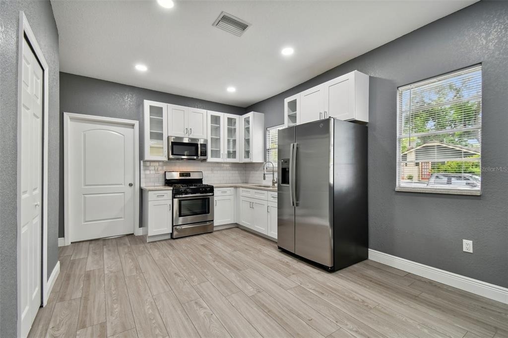 6810 N Navin Avenue - Photo 52