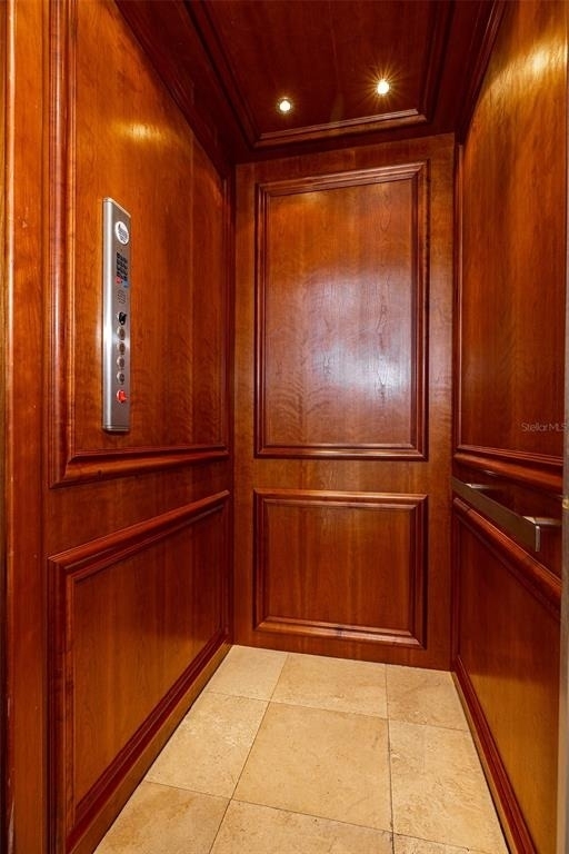 821 Bay Point Drive - Photo 4