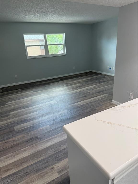 439 76th Avenue N - Photo 4