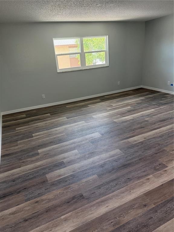 439 76th Avenue N - Photo 5