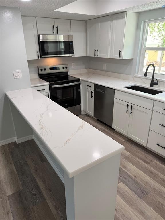 439 76th Avenue N - Photo 2